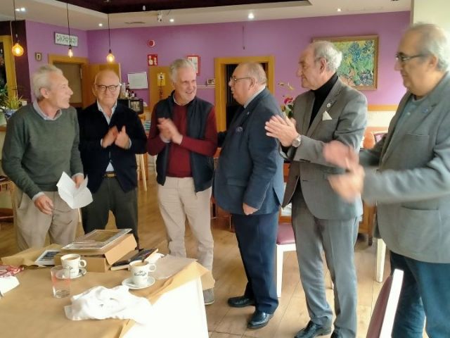 Literatura . Sevilla.El Ateneo de Triana y el Ateneo Literario de Puerto Real, prepara a sus miembros de equipos para celebrar reuniones - 4, Foto 4