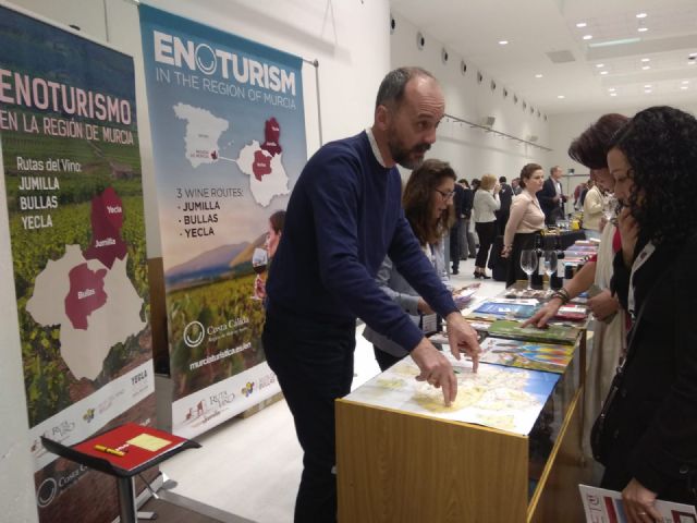 La Región promociona sus rutas del vino en el Congreso Internacional de Enoturismo deVitoria-Gasteiz - 1, Foto 1