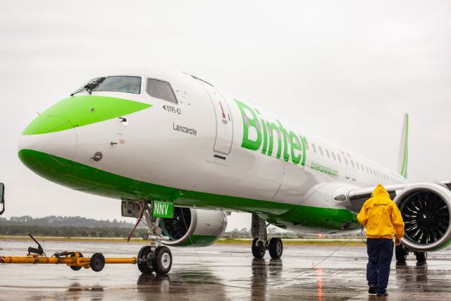 Binter recibe su cuarto avión embraer e195-e2 - 1, Foto 1