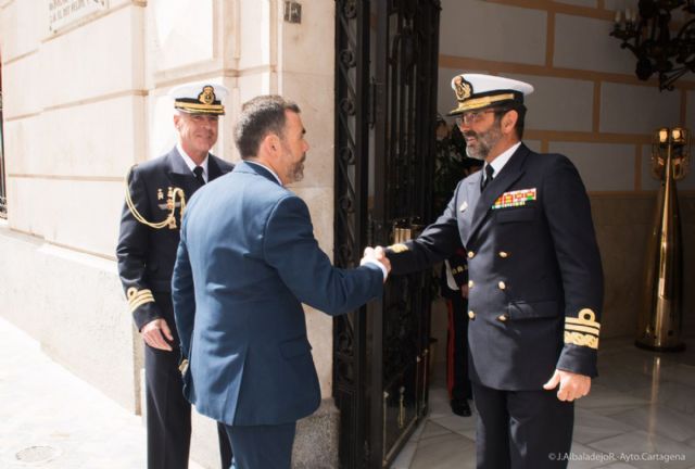 El alcalde conoce de cerca las acciones de vigilancia que realiza la Fuerza de Acción Marítima - 4, Foto 4