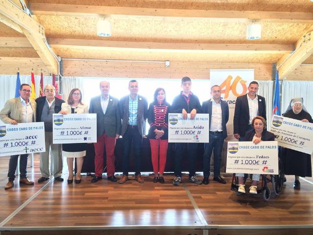 El Club Atletismo La Manga entregó la recaudación del VIII Cross Cabo de Palos a cinco entidades benéficas - 2, Foto 2