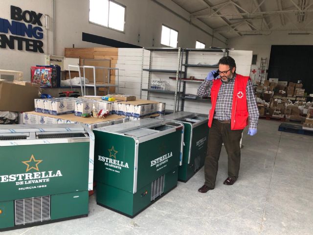 Estrella de Levante envía cámaras frigoríficas a Cruz Roja para mantener los productos perecederos de primera necesidad - 2, Foto 2