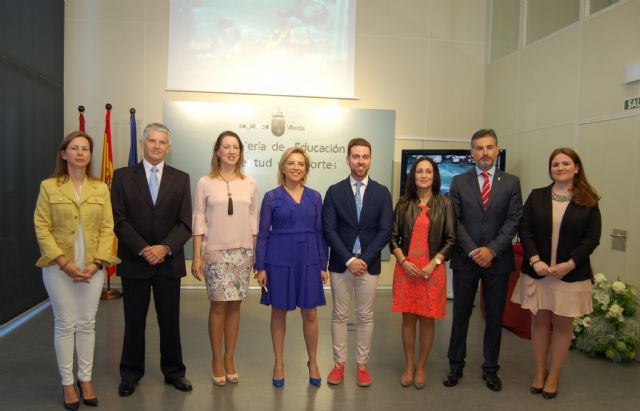 Martínez-Cachá preside la toma de posesión de los directores generales de la Consejería de Educación, Juventud y Deportes - 1, Foto 1