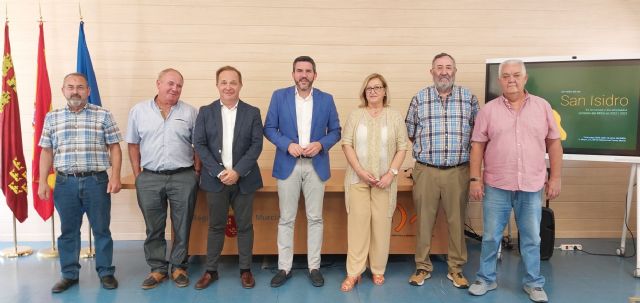 El Imida rinde homenaje a los trabajadores jubilados con motivo de la festividad de San Isidro Labrador - 1, Foto 1