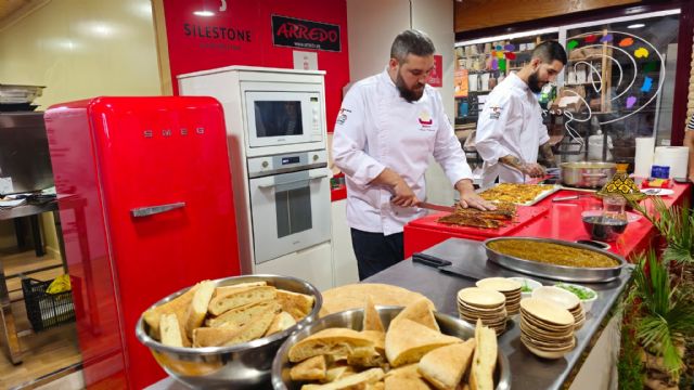 El Ayuntamiento de Murcia amplia los talleres de gastronomía cristiana, árabe y judía del Festival Tres Culturas tras el éxito de participación - 2, Foto 2