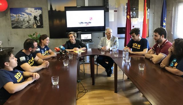 La consejera de Educación, Juventud y Deportes recibe a los jugadores del UCAM Murcia BSR - 2, Foto 2