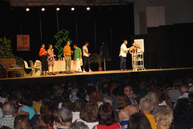 La obra benéfica Extraños en la cena recauda más de 3.900 euros para la lucha contra el cáncer - 1, Foto 1