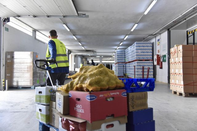 La Fundación la Caixa y CaixaBank recogen 72.144 euros para los bancos de alimentos de la Región de Murcia - 2, Foto 2