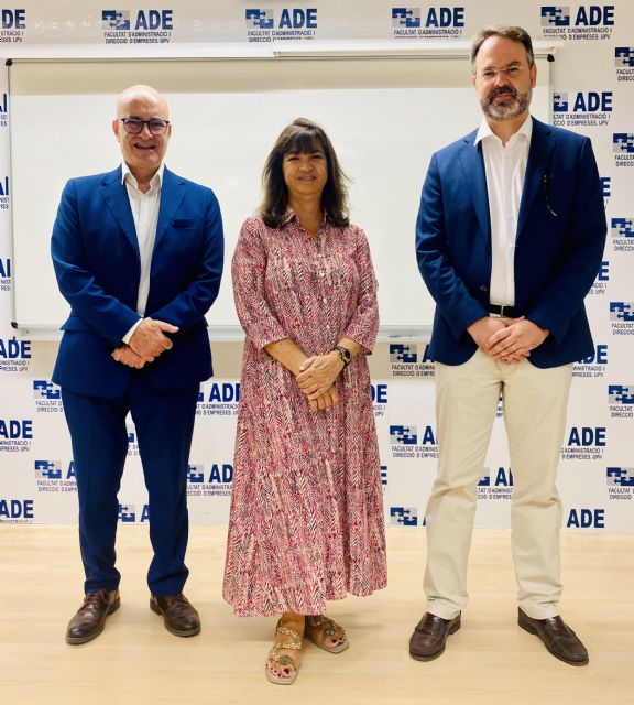 Vithas Valencia 9 de Octubre firma un convenio de prácticas profesionales con la Facultad de ADE de la Universidad Politécnica de Valencia - 1, Foto 1