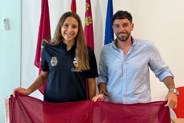 El concejal de Deportes recibe a la nadadora Alba Rubio, en los días previos a disputar en Eslovenia el Olímpico de la Juventud Europea - 1, Foto 1