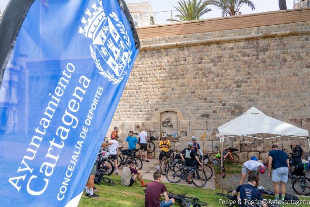 Un centenar de cicloturistas de varios países inician este sábado una ruta 4.000 kilómetros, de Cartagena a Giobinazzo - 1, Foto 1