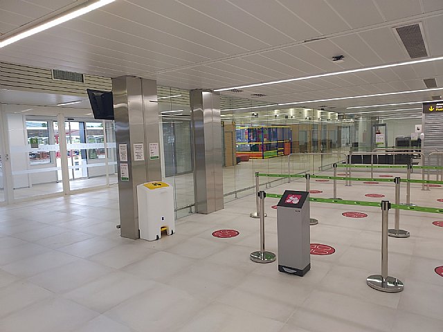 El aeropuerto de Vitoria-Gasteiz renueva totalmente su iluminación interior - 1, Foto 1