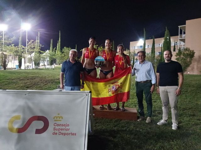 El Campeonato WEVZAsub 19cierra unintenso fin de semanaen el Centro Internacional de Vóley Playa - 2, Foto 2