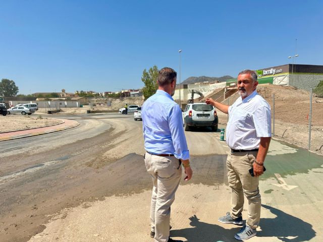 La calle Juan Antonio Dimas cierra al tráfico con motivo del avance de las obras de soterramiento en Lorca - 1, Foto 1