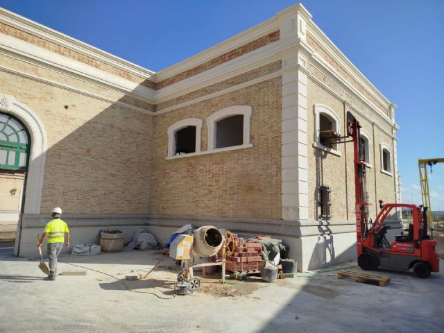 Viajeros y empleados de Renfe denuncian el retraso en las obras de la Estación - 1, Foto 1