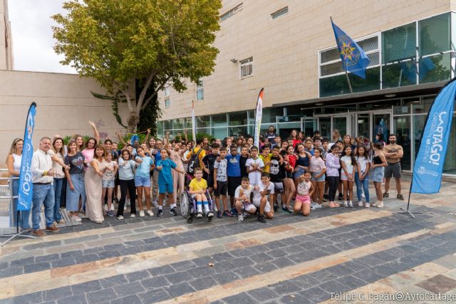 Escolares de Cartagena se ponen en la piel de personas con movilidad reducida - 1, Foto 1