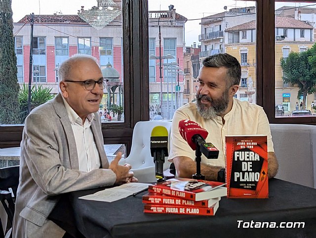Jesús Boluda lleva al Gran Casino de Totana el cine convertido en crimen con 'Fuera de plano' Jesús Boluda lleva al Gran Casino de Totana el cine convertido en crimen con 'Fuera de plano'