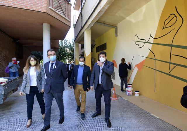 El Ayuntamiento pone en marcha un plan de choque contra las pintadas vandálicas en el municipio de Murcia - 1, Foto 1