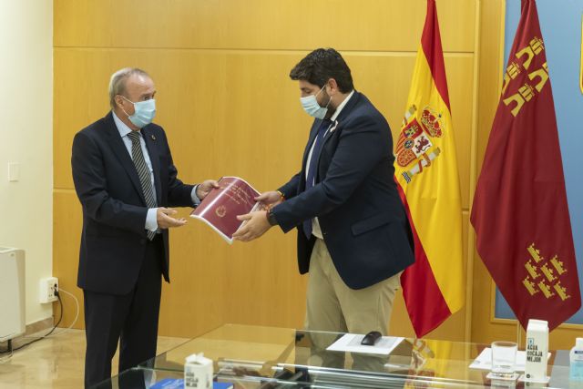 López Miras recibe la Memoria del Consejo Jurídico - 2, Foto 2