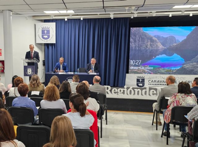 Más de un centenar de personas participan en Caravaca de la Cruz en el XX Encuentro del Consejo Escolar de la Región - 2, Foto 2