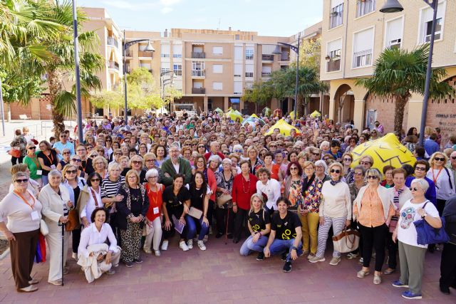 Más de 800 personas celebran el Día Internacional de las Amas de Casa y el Consumo Familiar en Santomera - 1, Foto 1