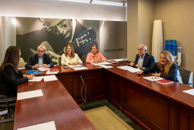 López Miras responderá a preguntas relacionadas con el Trasvase, el salario mínimo, las ayudas sociales y el cumplimiento de acuerdos de la Asamblea Regional López Miras responderá a preguntas relacionadas con el Trasvase, el salario mínimo, las ayudas sociales y el cumplimiento de acuerdos de la Asamblea Regional