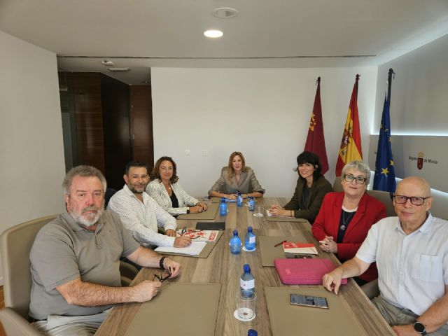 CCOO exige al gobierno regional el desbloqueo inmediato de la Carrera Profesional en la Administración Pública Regional CCOO exige al gobierno regional el desbloqueo inmediato de la Carrera Profesional en la Administración Pública Regional