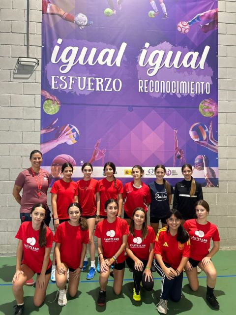 El deporte femenino de Bullas cuenta con un equipo infantil de fútbol sala - 1, Foto 1