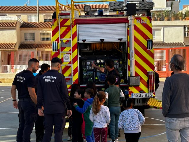 El Ayuntamiento fomenta la autoprotección entre escolares a través de unas jornadas educativas - 1, Foto 1