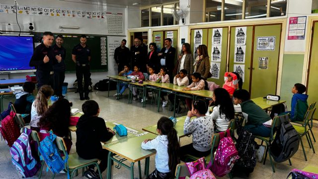 El Ayuntamiento fomenta la autoprotección entre escolares a través de unas jornadas educativas - 4, Foto 4