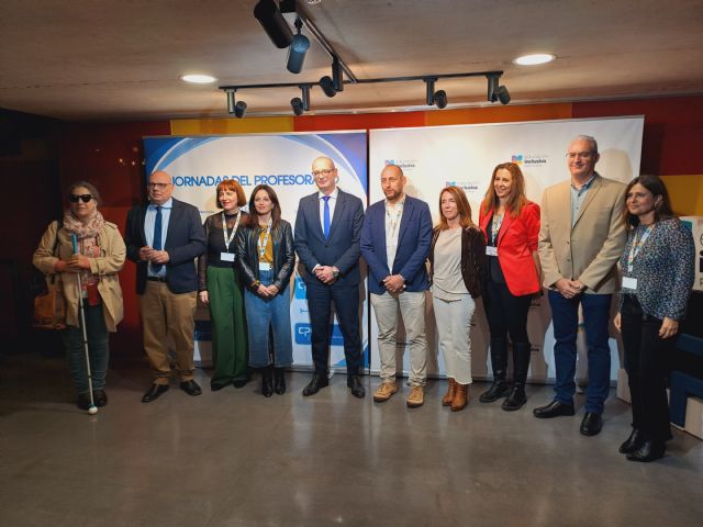 700 docentes se dan cita en el I Congreso de Bienestar Emocional y Promoción de la Salud Mental que se celebra en Murcia - 1, Foto 1