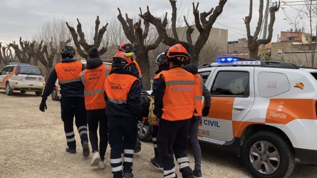 Voluntarios de Protección Civil enseñan medidas de autoprotección a los escolares del colegio Nuestra Señora de la Fuensanta - 2, Foto 2