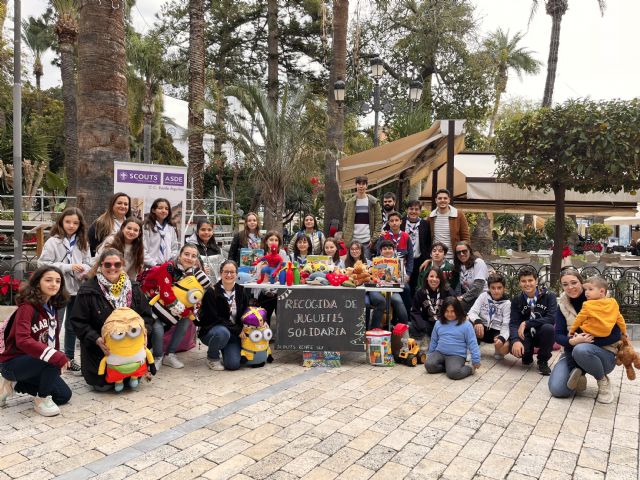 Recogida solidaria de Juguetes del Grupo Scout C.C. Renfe - 2, Foto 2