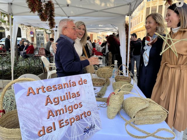 Amplia variedad de productos artesanales en el Mercadillo Tradicional Navideño - 3, Foto 3