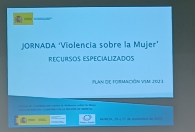 Los agentes de la Policía Local realizan una Jornada de Coordinación con las profesionales del recurso especializado de Atención a Víctimas de Violencia de Género (CAVI) - 2, Foto 2