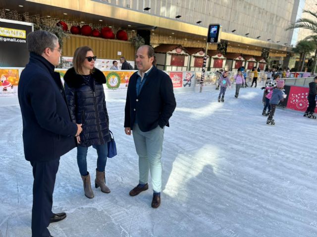 Ayuntamiento y comerciantes estrechan lazos para dinamizar el tejido comercial del municipio en las fechas navideñas - 1, Foto 1