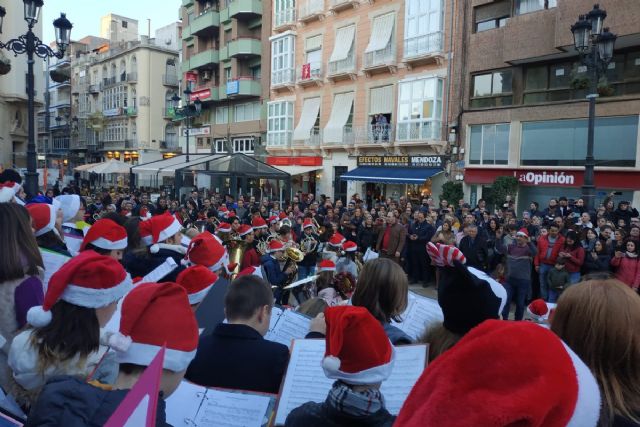 Zambombá flamenca y villancicos con 300 alumnos del Conservatorio de Cartagena hoy martes en El Icue y la plaza del Ayuntamiento - 1, Foto 1