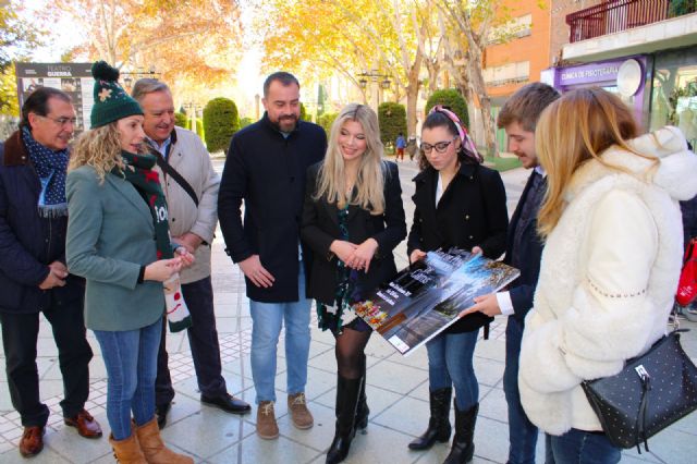 'Baile de pujas' para recoger alimentos para Cáritas Interparroquial de Lorca - 1, Foto 1