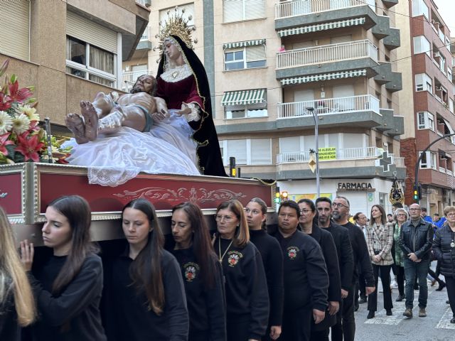 La Piedad procesiona hacia su nueva ubicación - 1, Foto 1