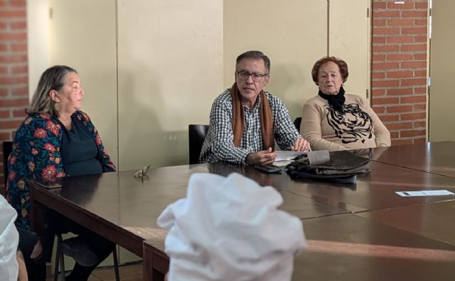 José Sánchez Conesa explica la historia gastronómica de Cartagena a los alumnos de la Escuela de Hostelería - 1, Foto 1