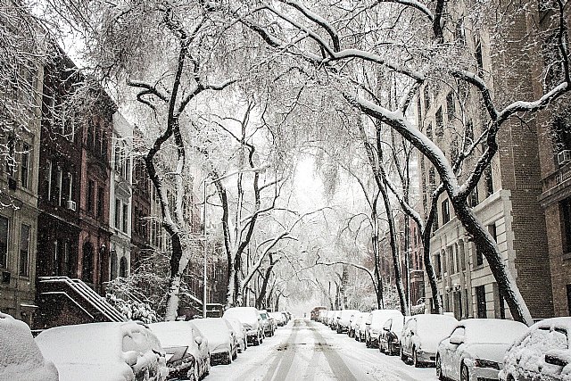 ¿Cómo hacen frente a los daños causados por los temporales de lluvia y nieve las comunidades de vecinos? - 1, Foto 1