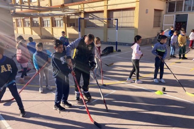 El programa ADE y el Club Cartagena acercan el hockey en línea al CEIP Antonio Ulloa - 1, Foto 1