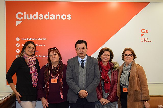 La Asamblea Regional aprueba la iniciativa de Ciudadanos para que se tomen medidas en el diagnóstico y tratamiento de los enfermos de fibromialgia - 1, Foto 1