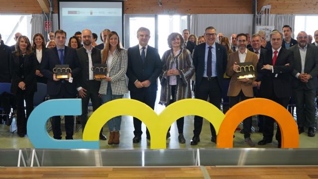 AED Vantage, Estrella Levante y Viva In Vitro reciben los Premios Campus Mare Nostrum - 1, Foto 1