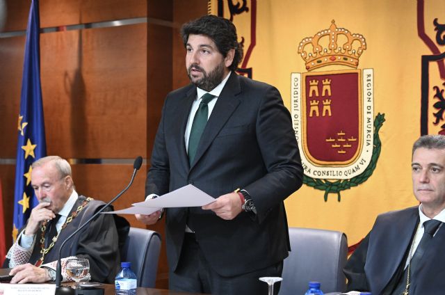 López alerta de la degradación democrática que supone la ley de amnistía - 2, Foto 2