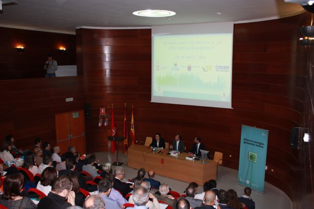 Más de 200 personas asisten a la Jornada sobre eficiencia energética - 1, Foto 1