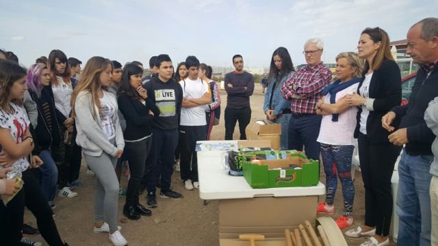 Medio Ambiente organiza una jornada de voluntariado para concienciar sobre la necesidad de mantener limpias las playas - 1, Foto 1