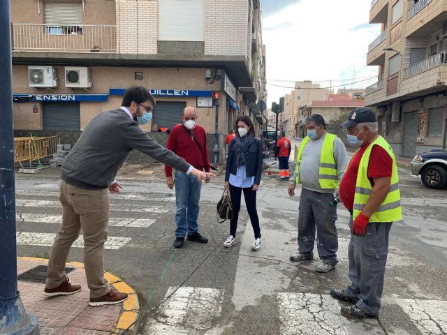 El Ayuntamiento pone en valor los itinerarios peatonales, con la mejora de la accesibilidad y reparaciones en varias calles del municipio - 1, Foto 1