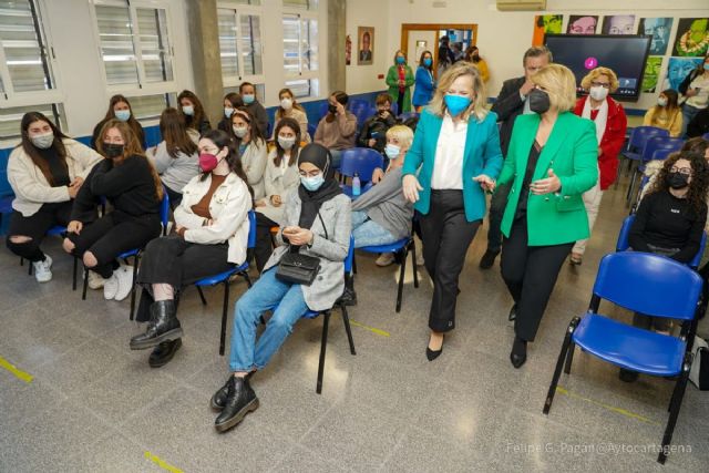 El IES Mediterráneo impulsa la formación profesional entre los jóvenes con la I Feria Dí-capacidad - 1, Foto 1