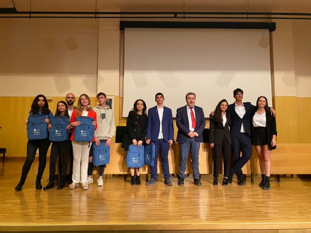 Educación celebra la VIII Liga de Debate de Bachillerato - 1, Foto 1